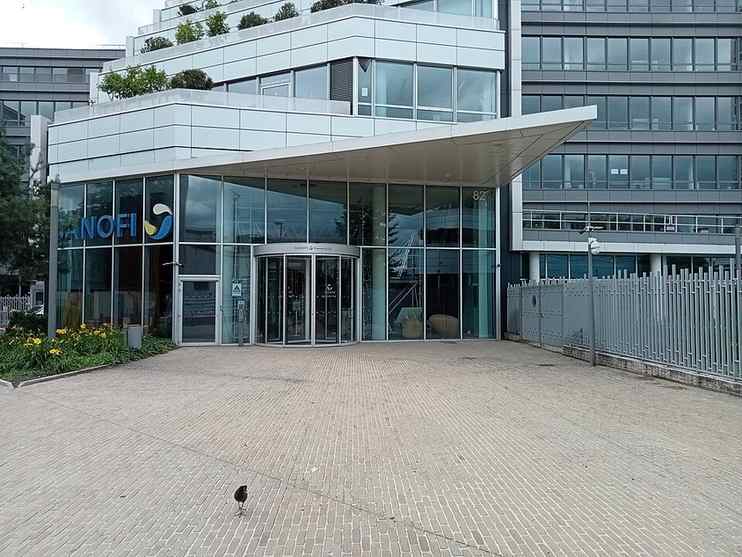 Файл:1469482 Sanofi.jpg