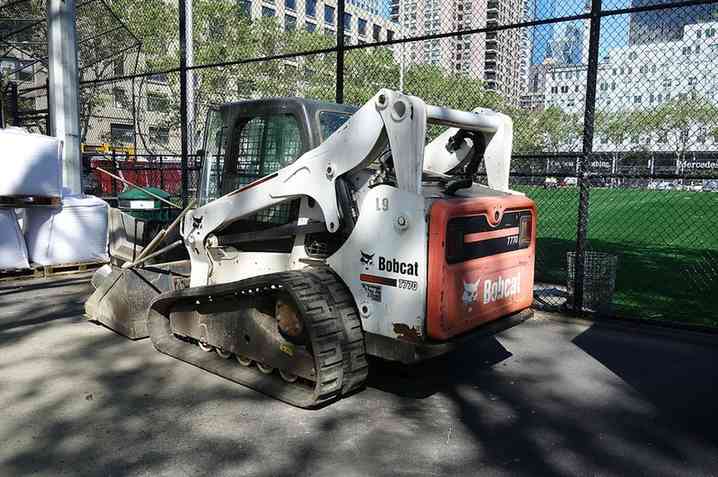 Файл:764578 Bobcat Company.jpg