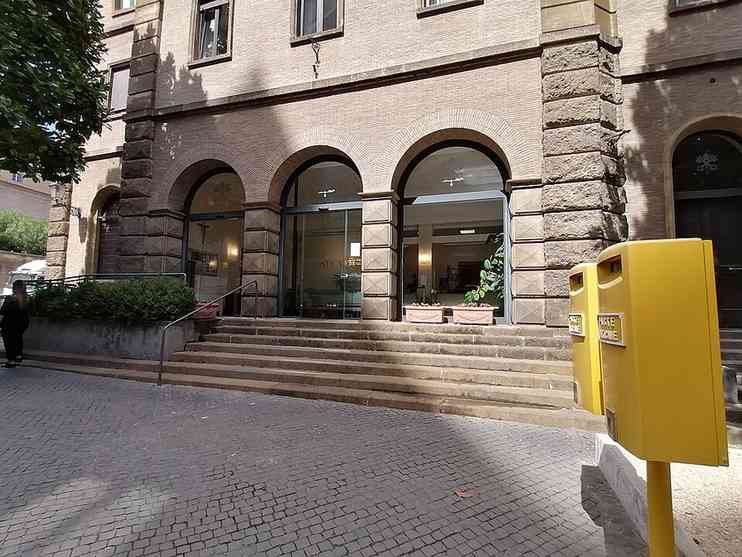 Файл:3660089 Почта Ватикана.jpg