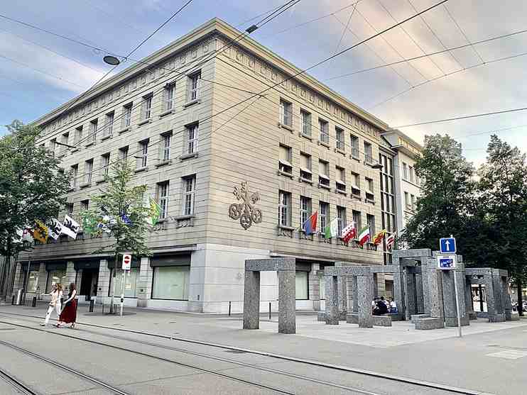 Файл:659225 UBS.jpg