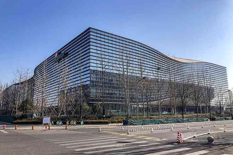 Файл:4772624 Sina Corp.jpg