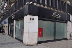 3656005 Bristol Cars.jpg