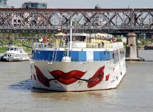 4403427 A-ROSA Flussschiff.jpg