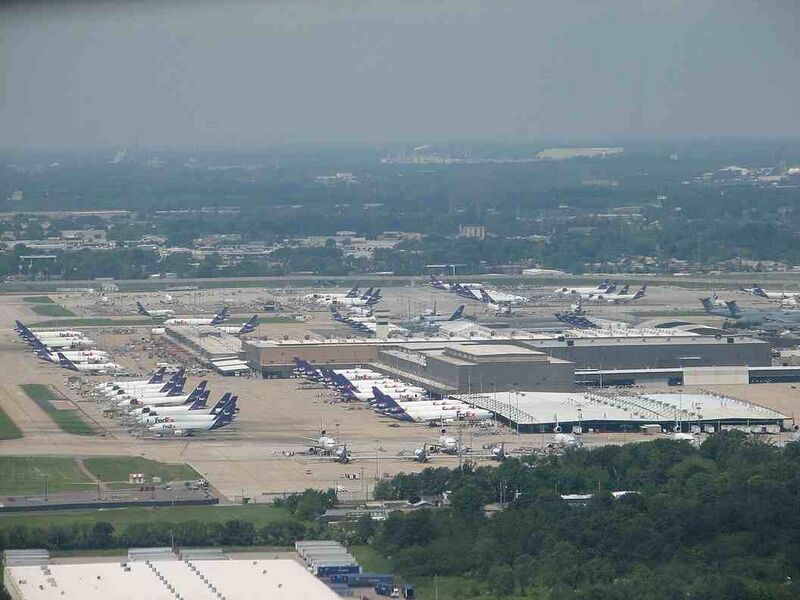 Файл:773762 FedEx.jpg