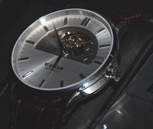 3333246 Edox.jpg