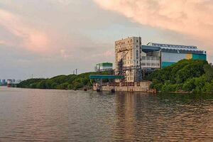 4398428 Набережночелнинский элеватор.jpg