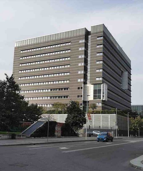 Файл:461196 Pirelli.jpg