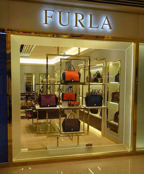 Файл:1305914 Furla.jpg