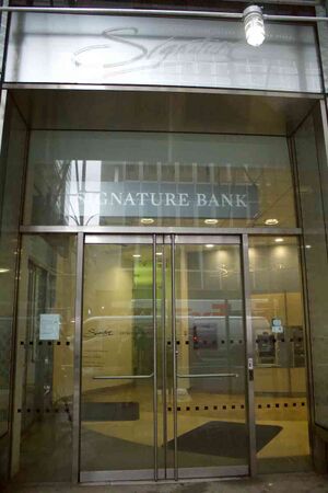 10127401 Signature Bank.jpg