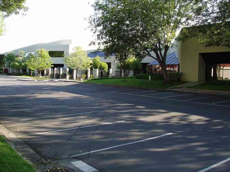 Файл:1351646 Adaptec.jpg