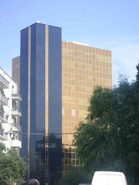 Файл:626220 Центральный банк Азербайджанской Республики.jpg