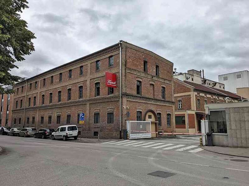 Файл:6874813 Franck.jpg