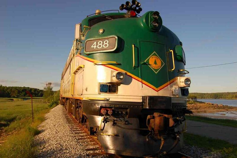 Файл:4761428 Maine Eastern Railroad.jpg