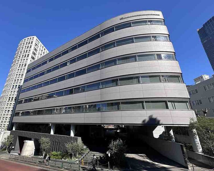 Файл:3292340 Johnny & Associates.jpg