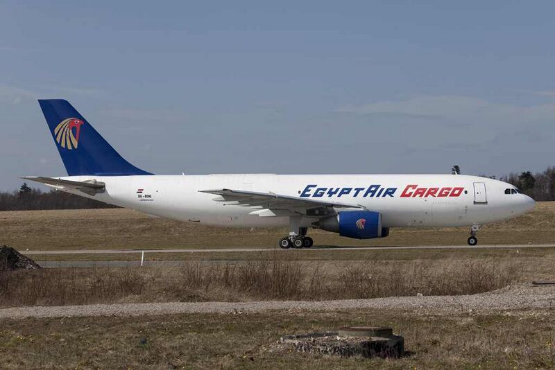 Файл:5099235 EgyptAir Cargo.jpg