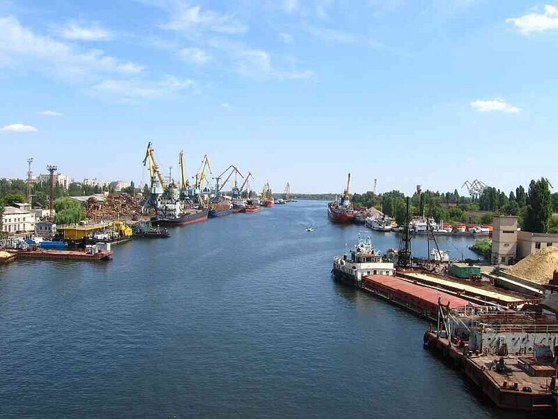 Файл:927396 Херсонский речной порт.jpg