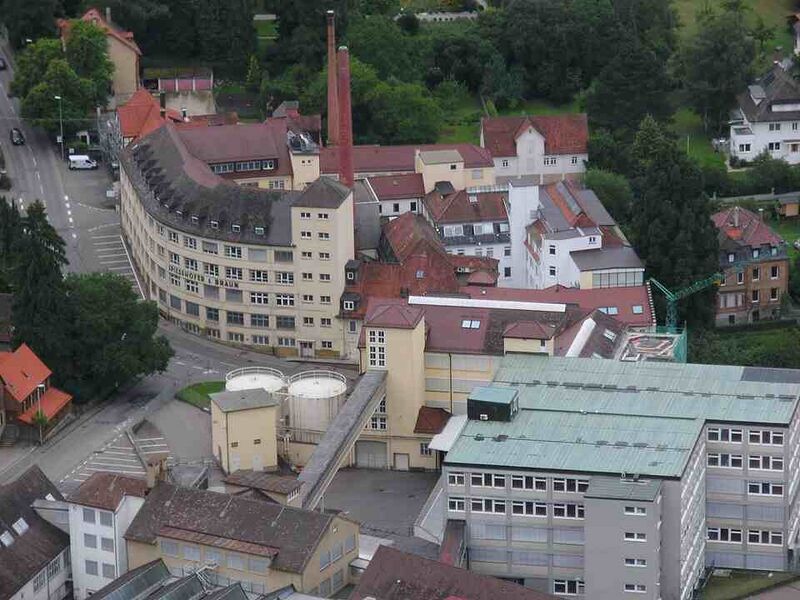 Файл:8255310 Triumph International.jpg