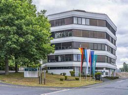 Группа компаний NETZSCH; Erich Netzsch GmbH & Co.; Holding KG