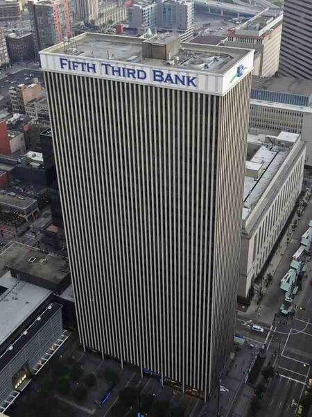 Файл:6776426 Fifth Third Bank.jpg