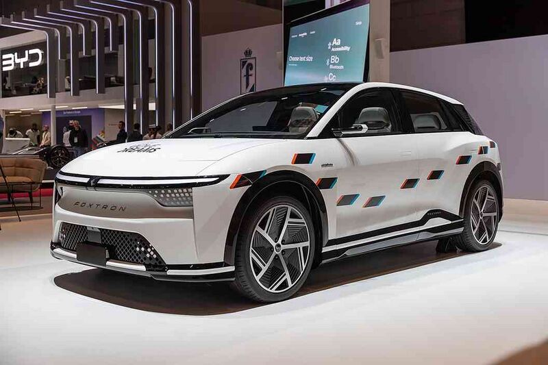 Файл:10625188 Foxtron.jpg