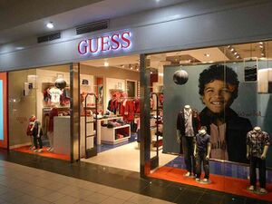 7916151 Guess.jpg
