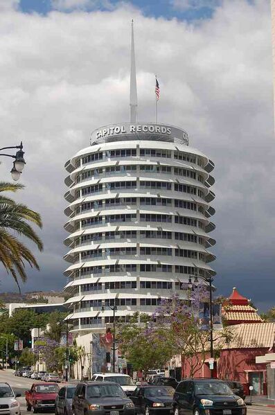 Файл:8305092 Capitol Studios.jpg