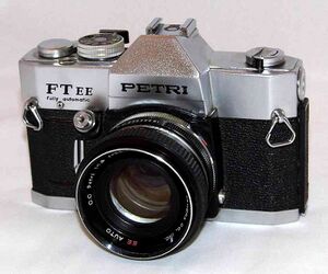 1896671 Petri Camera.jpg